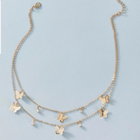 ☆Evelyn☆ Butterfly Necklace - Picture 3 of 3